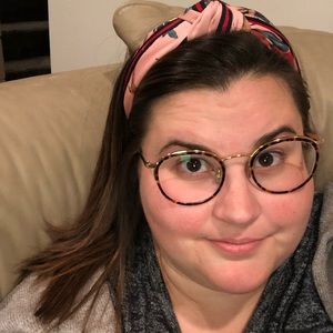 Meet your Posher, Emily